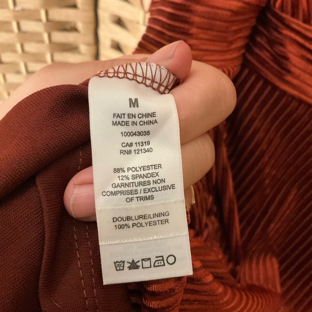 NWT Dynamite Velvet Bodycon Dress - Picture 13 of 14